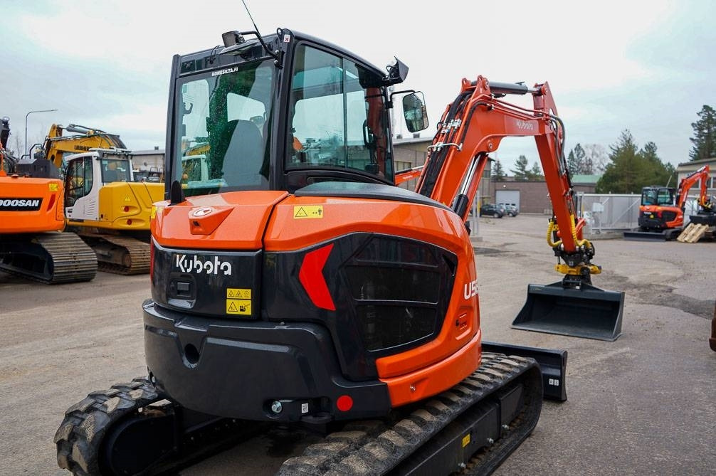 Minigraafmachine Kubota U56-5 VALMIIKSI VARUSTELTU: afbeelding 7 Minigraafmachine Kubota U56-5 VALMIIKSI VARUSTELTU: afbeelding 7