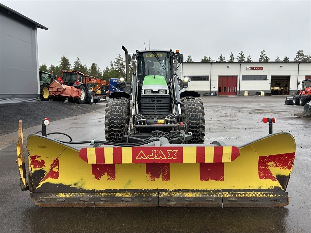 Lännen 8800I KAUHA+LUMIAURA - Graaflaadmachine: afbeelding 4 Lännen 8800I KAUHA+LUMIAURA - Graaflaadmachine: afbeelding 4