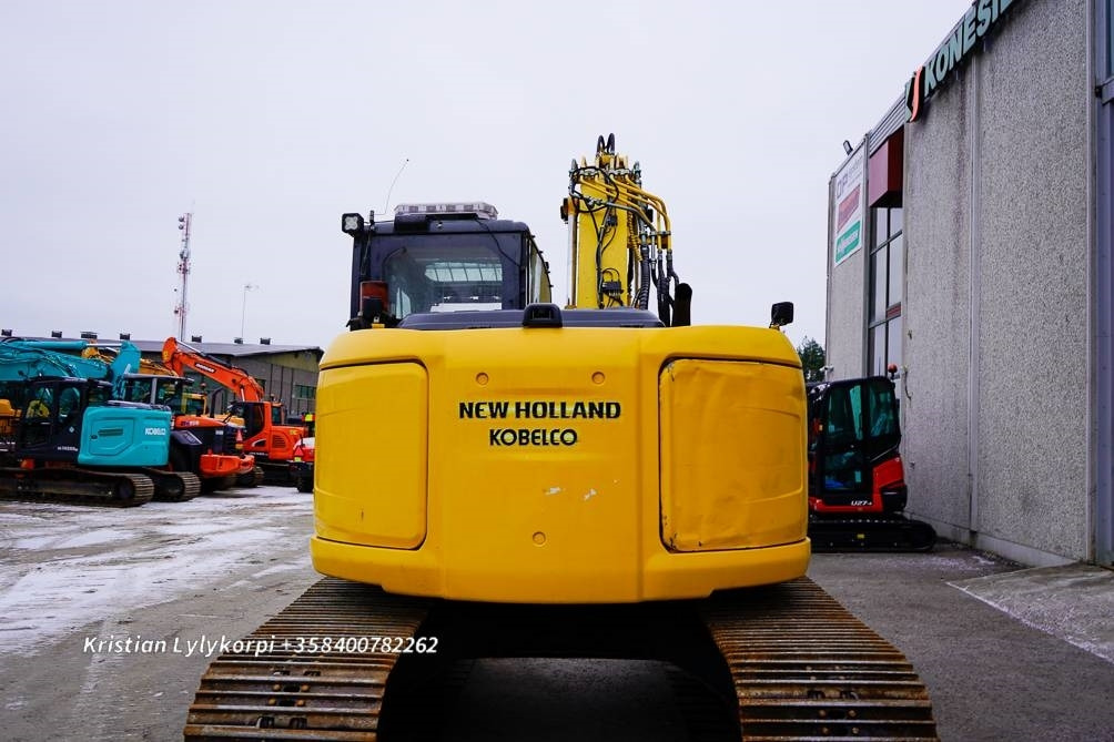 New Holland E140CSR PYÖRITTÄJÄLLÄ - Rupsgraafmachine: afbeelding 4 New Holland E140CSR PYÖRITTÄJÄLLÄ - Rupsgraafmachine: afbeelding 4