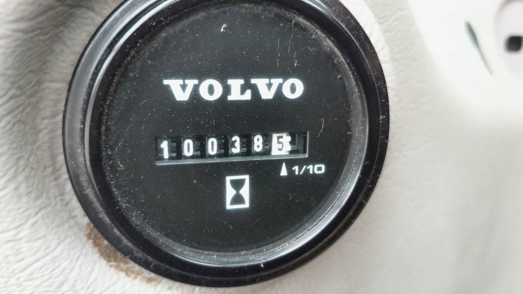 Rupsgraafmachine Volvo EC180DL PYÖRITTÄJÄLLÄ: afbeelding 18