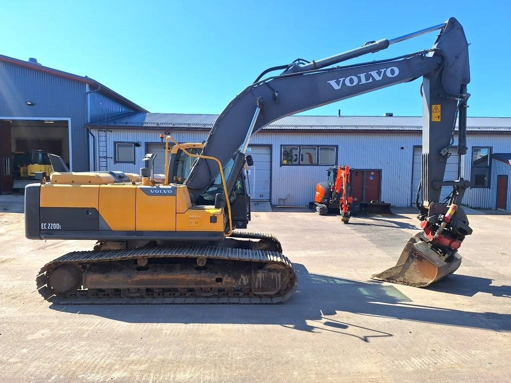 Volvo EC220DL PYÖRITTÄJÄLLÄ - Rupsgraafmachine: afbeelding 5 Volvo EC220DL PYÖRITTÄJÄLLÄ - Rupsgraafmachine: afbeelding 5