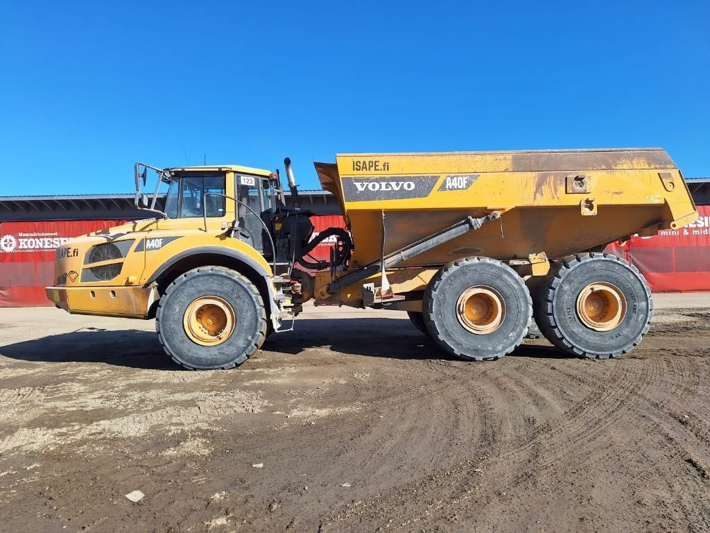 Volvo MYYTY! SOLD! A40F DUMPPERI - Kiepwagen met knikbesturing: afbeelding 1 Volvo MYYTY! SOLD! A40F DUMPPERI - Kiepwagen met knikbesturing: afbeelding 1