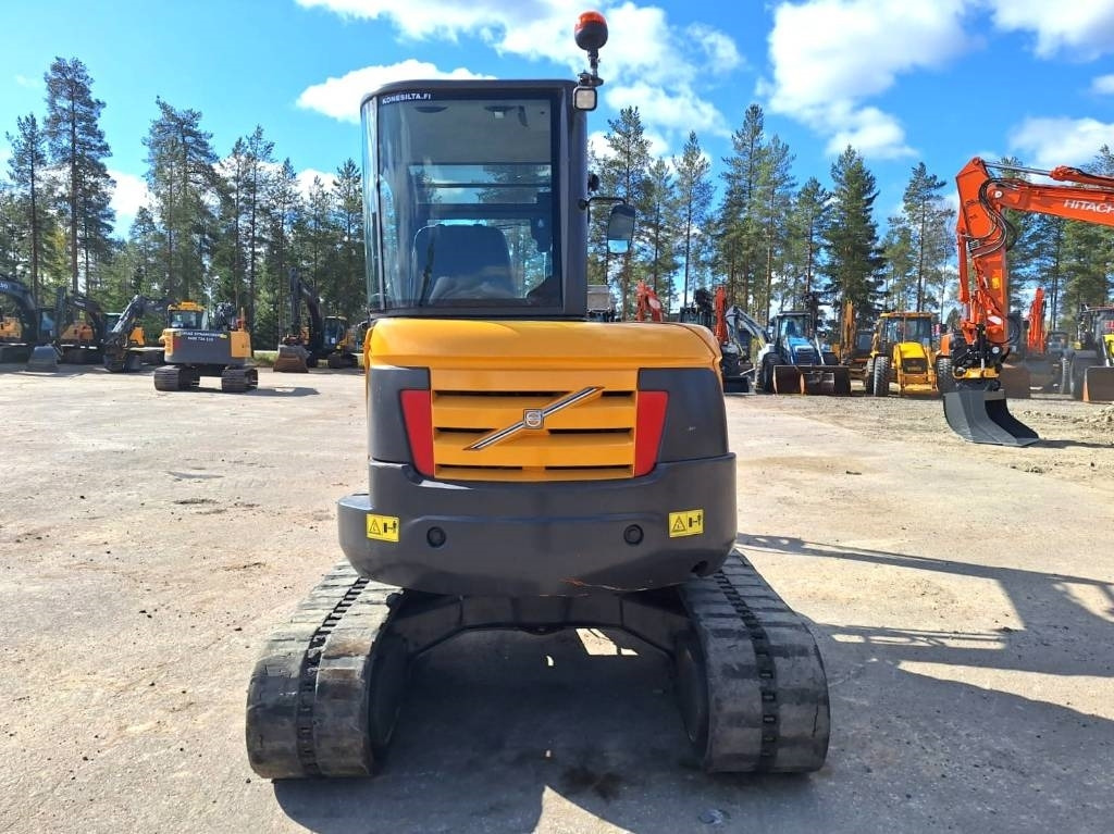 Volvo MYYTY! SOLD! ECR48C PYÖRITTÄJÄ PIHDEILLÄ - Minigraafmachine: afbeelding 3 Volvo MYYTY! SOLD! ECR48C PYÖRITTÄJÄ PIHDEILLÄ - Minigraafmachine: afbeelding 3