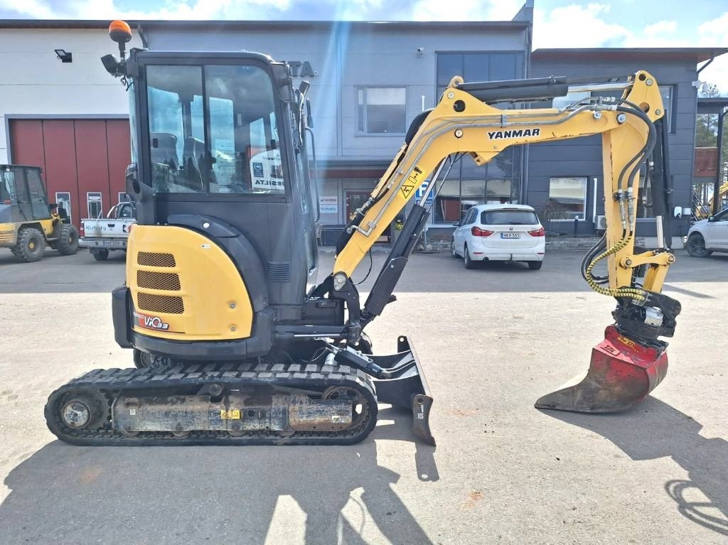 Yanmar ViO33-U PYÖRITTÄJÄLLÄ  - Minigraafmachine: afbeelding 4 Yanmar ViO33-U PYÖRITTÄJÄLLÄ  - Minigraafmachine: afbeelding 4