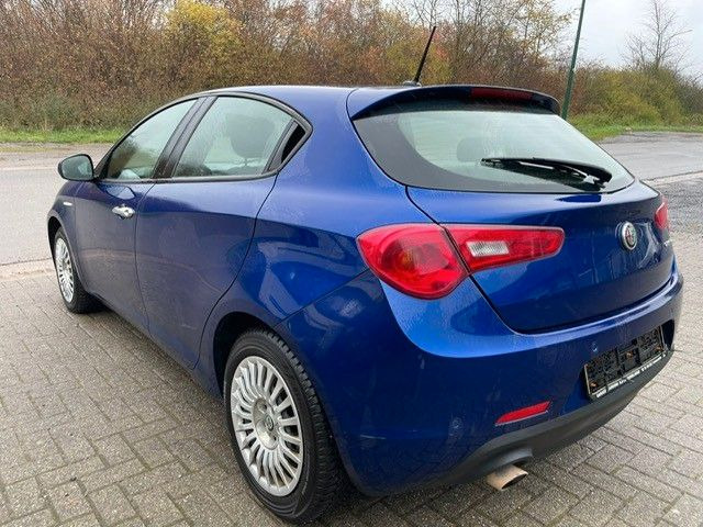 Alfa Romeo Giulietta Basis. Klima. Navi. Tempomat. - Stationwagen: afbeelding 3 Alfa Romeo Giulietta Basis. Klima. Navi. Tempomat. - Stationwagen: afbeelding 3