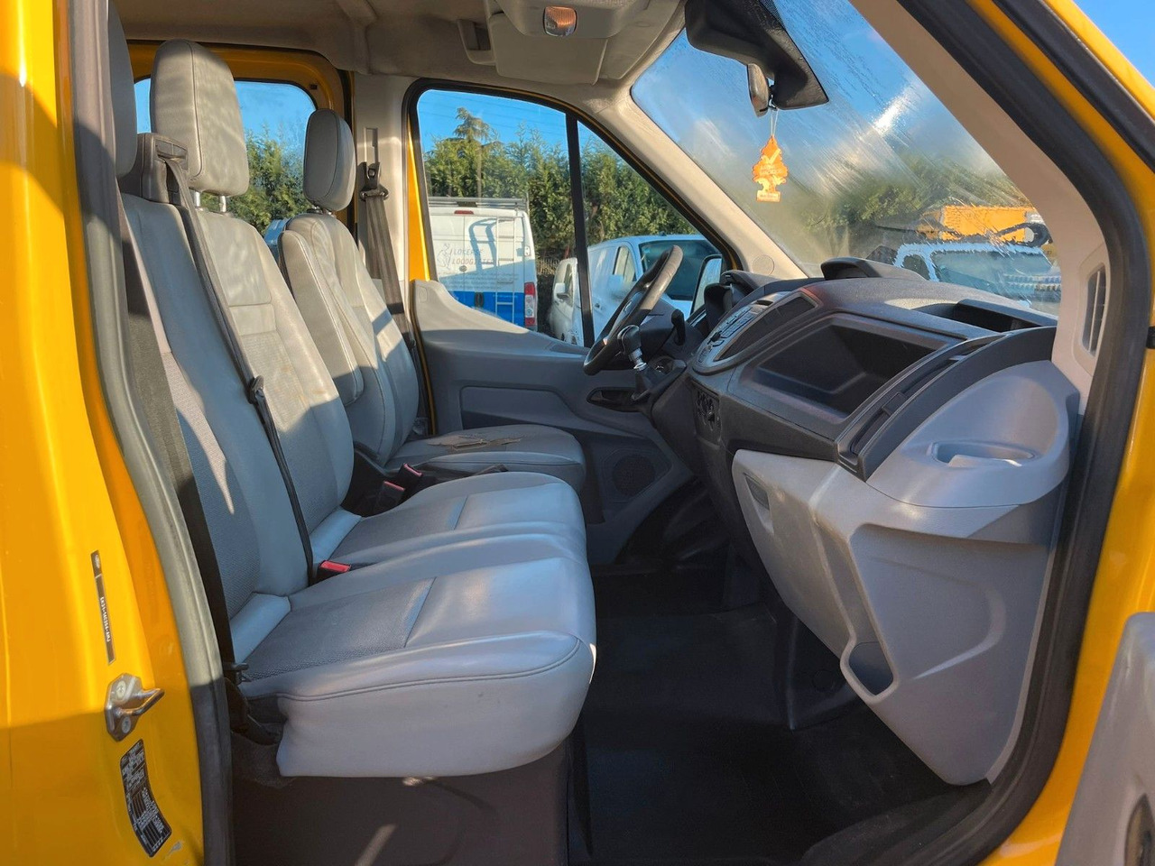 Ford Transit 2.2TDCI. Doka 7 Sitze. ALU pritsche. - Bestelwagen met open laadbak, Bestelwagen met dubbele cabine: afbeelding 4 Ford Transit 2.2TDCI. Doka 7 Sitze. ALU pritsche. - Bestelwagen met open laadbak, Bestelwagen met dubbele cabine: afbeelding 4