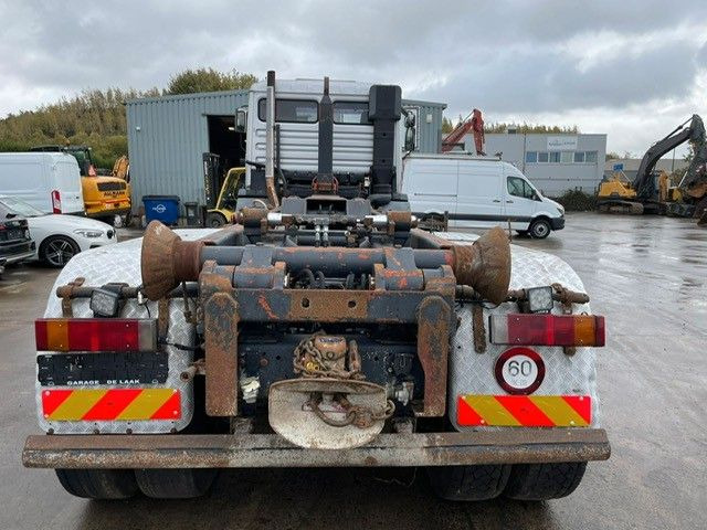 MAN 33-350. 6X6. Motorschaden. - Haakarmsysteem vrachtwagen: afbeelding 4 MAN 33-350. 6X6. Motorschaden. - Haakarmsysteem vrachtwagen: afbeelding 4