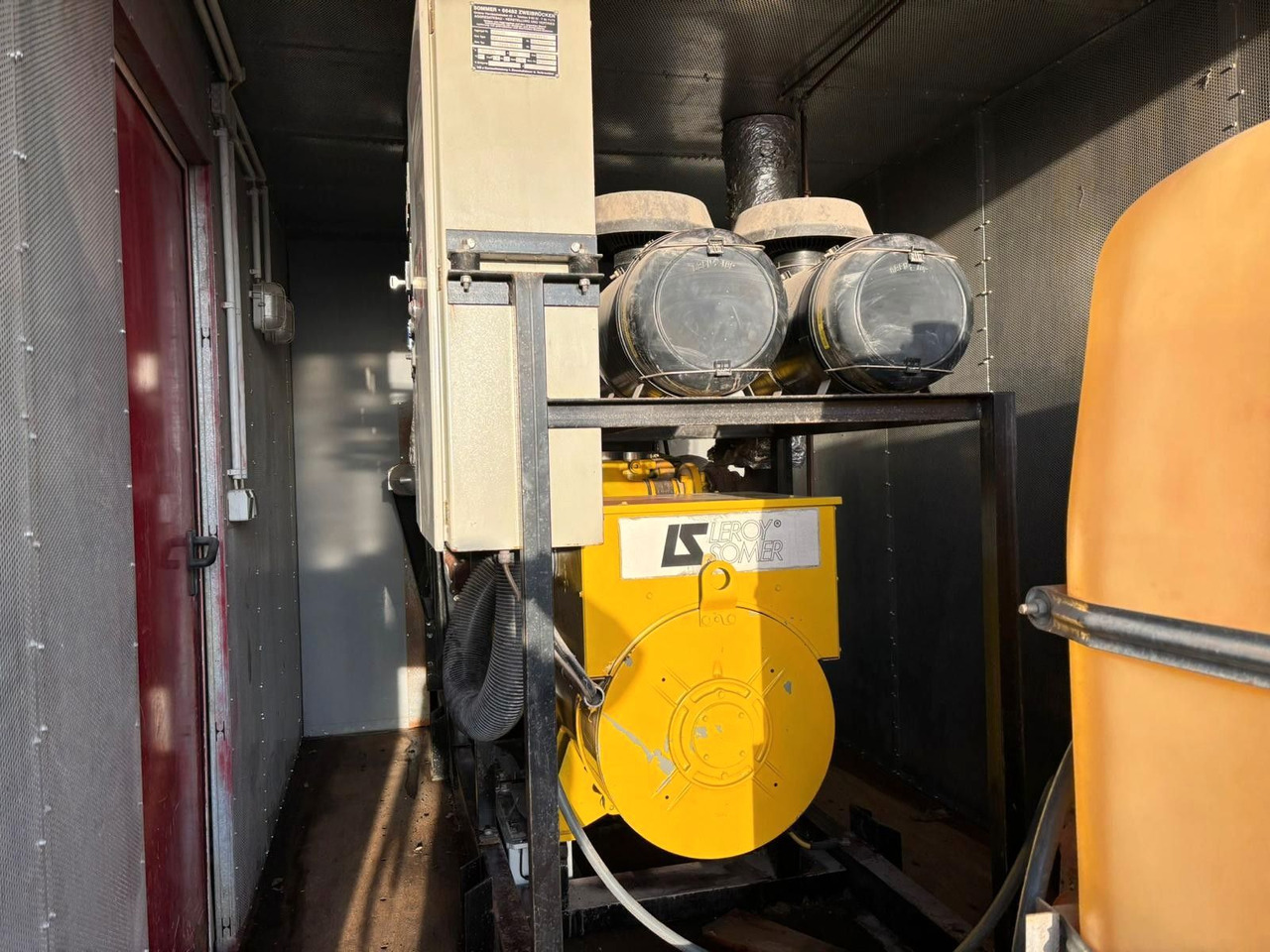 Sommer 400kVa Generator. Motor MAN V8. 370h! - Industrie generator: afbeelding 5 Sommer 400kVa Generator. Motor MAN V8. 370h! - Industrie generator: afbeelding 5