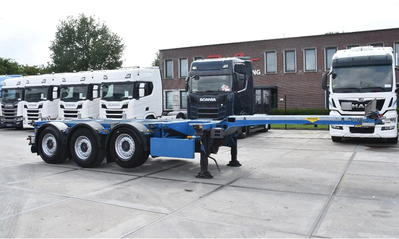 Broshuis MFCC - LIFT AXLE - SAF AXLES - DISC BRAKES - 2 x EXTENDABLE - EXCELLENT CONDITION - - Containertransporter/ Wissellaadbak oplegger: afbeelding 1 Broshuis MFCC - LIFT AXLE - SAF AXLES - DISC BRAKES - 2 x EXTENDABLE - EXCELLENT CONDITION - - Containertransporter/ Wissellaadbak oplegger: afbeelding 1