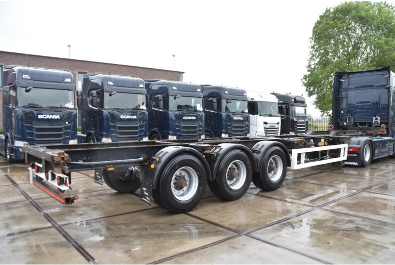 Krone SDC 27 - BPW AXLES - DRUM BRAKES - - Containertransporter/ Wissellaadbak oplegger: afbeelding 2 Krone SDC 27 - BPW AXLES - DRUM BRAKES - - Containertransporter/ Wissellaadbak oplegger: afbeelding 2