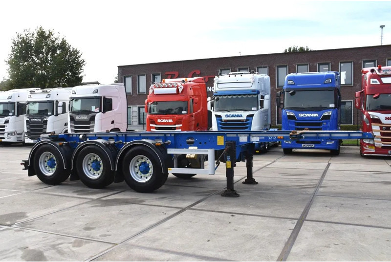 LAG O-3-CC - 20FT SWAP - ADR FL - ALCOA - BPW AXLES - DISC BRAKES - EMPTY WEIGHT 3080 KG!! - Containertransporter/ Wissellaadbak oplegger: afbeelding 1 LAG O-3-CC - 20FT SWAP - ADR FL - ALCOA - BPW AXLES - DISC BRAKES - EMPTY WEIGHT 3080 KG!! - Containertransporter/ Wissellaadbak oplegger: afbeelding 1