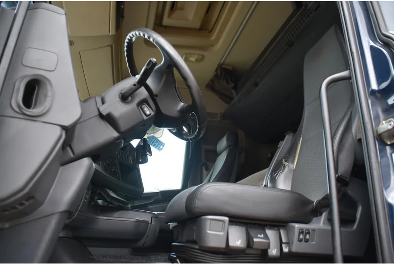 Scania R450 HL 6x2 + THERMO KING TS-300 - RETARDER - WHEELBASE: 510 CM - AIRCO - - Koelwagen vrachtwagen: afbeelding 4 Scania R450 HL 6x2 + THERMO KING TS-300 - RETARDER - WHEELBASE: 510 CM - AIRCO - - Koelwagen vrachtwagen: afbeelding 4