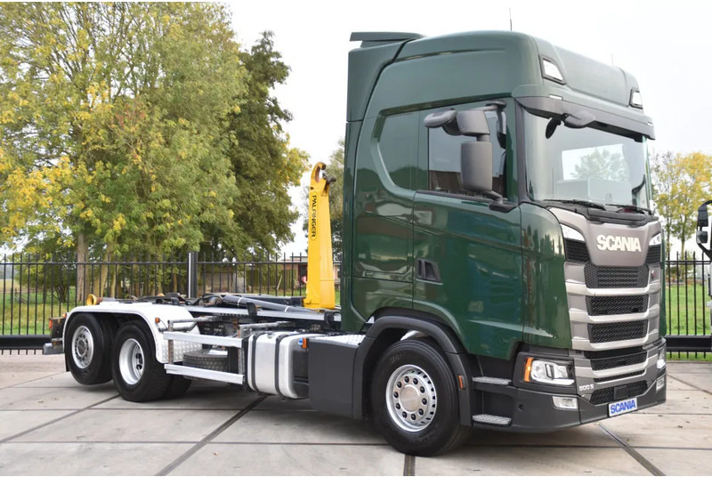 Scania S500 NGS 6x2*4 - HOOKLIFT - RETARDER - 375 TKM - PARK. AIRCO - WHEELBASE: 475 CM - PTO - EXCELLENT CONDITION - - Haakarmsysteem vrachtwagen: afbeelding 2 Scania S500 NGS 6x2*4 - HOOKLIFT - RETARDER - 375 TKM - PARK. AIRCO - WHEELBASE: 475 CM - PTO - EXCELLENT CONDITION - - Haakarmsysteem vrachtwagen: afbeelding 2