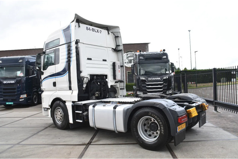 MAN TGX 18.420 - EURO 6 - ADR FL - PARK. AIRCO - NAVI - PTO - XENON LIGHTS - TOP CONDITION - - Trekker: afbeelding 3 MAN TGX 18.420 - EURO 6 - ADR FL - PARK. AIRCO - NAVI - PTO - XENON LIGHTS - TOP CONDITION - - Trekker: afbeelding 3