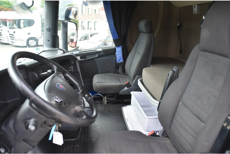 Scania R490 HL 4x2 - RETARDER - HYDRAULIC SYSTEM - 773 TKM - PARK. AIRCO - 2 BEDS - PTO - DIFF. LOCK - - Trekker: afbeelding 5 Scania R490 HL 4x2 - RETARDER - HYDRAULIC SYSTEM - 773 TKM - PARK. AIRCO - 2 BEDS - PTO - DIFF. LOCK - - Trekker: afbeelding 5