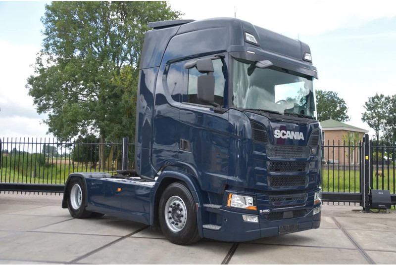 Scania S450 NGS 4x2NB - FULL AIR - RETARDER - ACC - PARK. AIRCO - 2 x FUEL TANKS - TOP CONDITION - - Trekker: afbeelding 1 Scania S450 NGS 4x2NB - FULL AIR - RETARDER - ACC - PARK. AIRCO - 2 x FUEL TANKS - TOP CONDITION - - Trekker: afbeelding 1