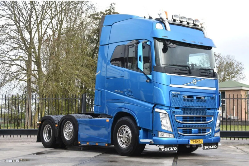 Volvo FH 540 Globe 6x2/4 - 633 TKM - HYDRAULICS - PTO - 2 BEDS - XENON - GOOD CONDITION - - Trekker: afbeelding 1 Volvo FH 540 Globe 6x2/4 - 633 TKM - HYDRAULICS - PTO - 2 BEDS - XENON - GOOD CONDITION - - Trekker: afbeelding 1