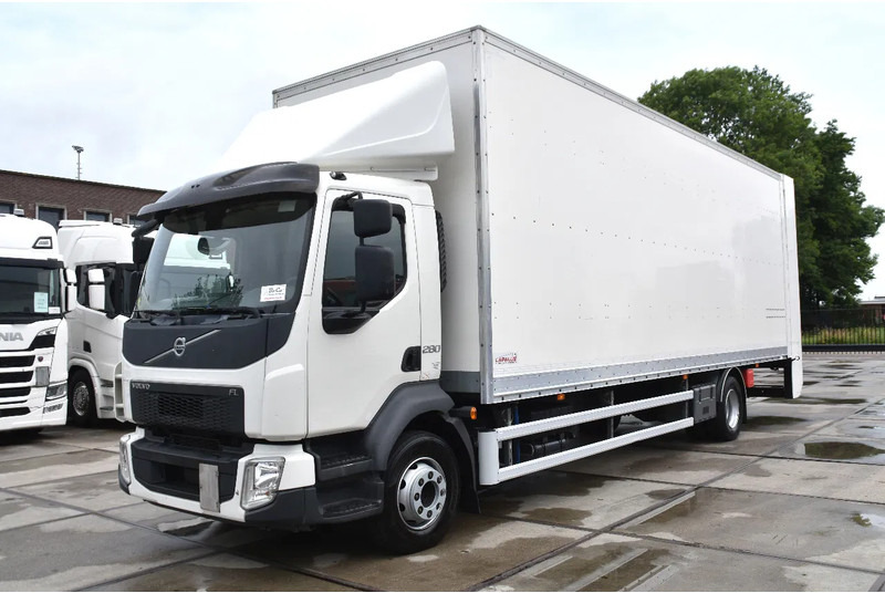 Volvo FL 280 4x2 + BOX - 294 TKM - AIRCO - DOUBLE CARGOFLOOR - ELEVATOR - REMOTE CONTROL - CAMERA - - Bakwagen: afbeelding 1 Volvo FL 280 4x2 + BOX - 294 TKM - AIRCO - DOUBLE CARGOFLOOR - ELEVATOR - REMOTE CONTROL - CAMERA - - Bakwagen: afbeelding 1