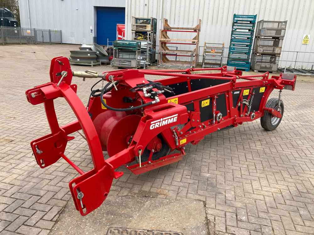Grimme Grimme WH100 Single Row Potato Windrower - Oogstmachine: afbeelding 1 Grimme Grimme WH100 Single Row Potato Windrower - Oogstmachine: afbeelding 1