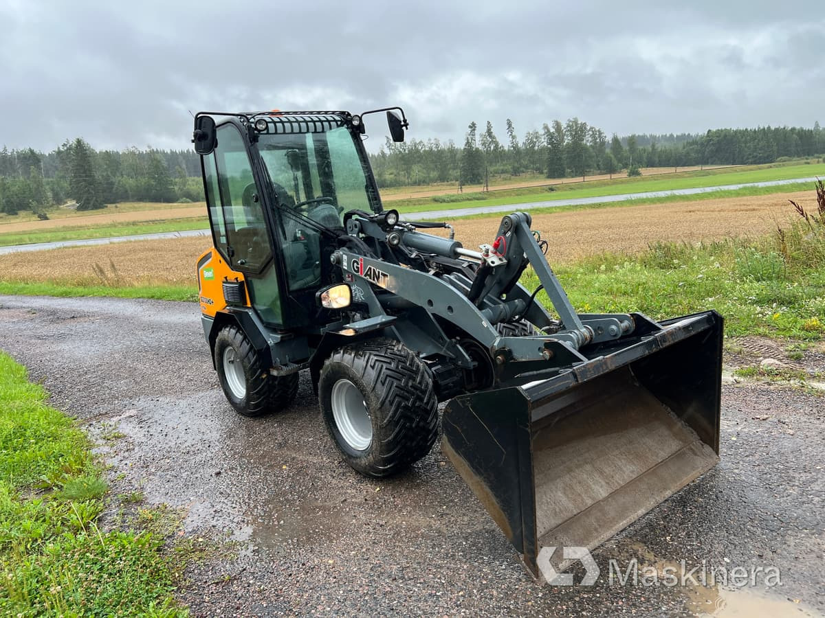 Hjullastare Giant G2700 HD+ X-tra med 4 redskap - Andere machine: afbeelding 3 Hjullastare Giant G2700 HD+ X-tra med 4 redskap - Andere machine: afbeelding 3