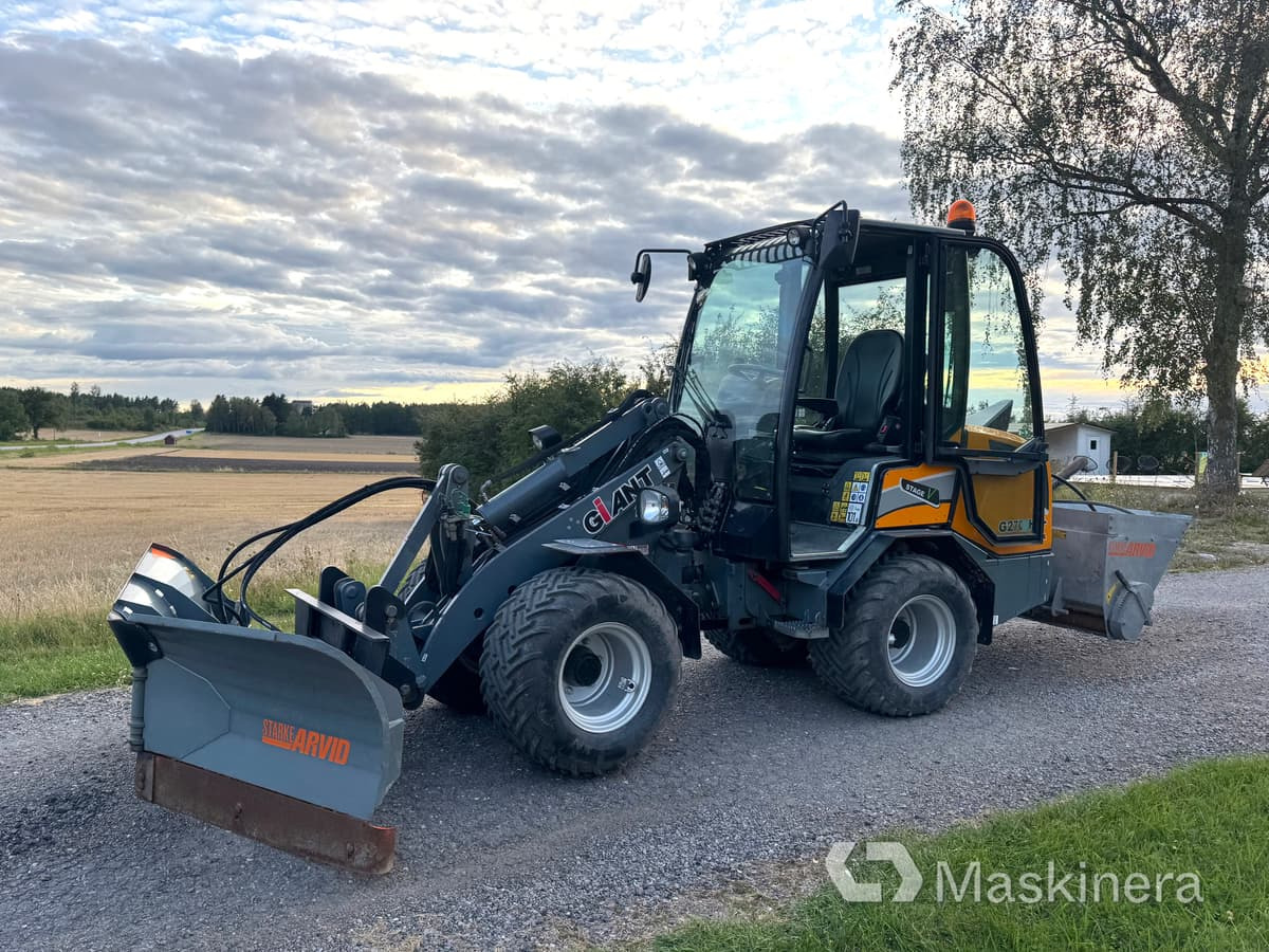 Hjullastare Giant G2700 HD+ X-tra med 4 redskap - Andere machine: afbeelding 1 Hjullastare Giant G2700 HD+ X-tra med 4 redskap - Andere machine: afbeelding 1
