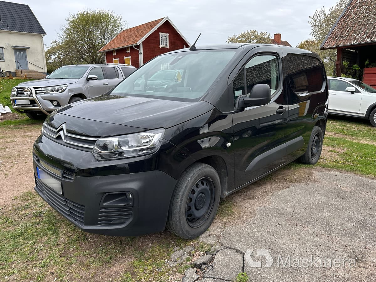 Arbetsbil Citroën Berlingo 1.2 PureTech Aut - Kleine bestelwagen: afbeelding 1 Arbetsbil Citroën Berlingo 1.2 PureTech Aut - Kleine bestelwagen: afbeelding 1