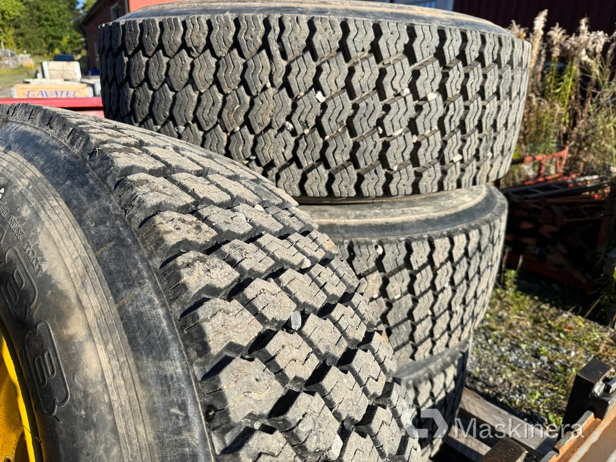 Bridgestone M788 Entreprenaddäck på fälg 385/65R22.5 - Complete wiel voor Bouwmachine: afbeelding 2 Bridgestone M788 Entreprenaddäck på fälg 385/65R22.5 - Complete wiel voor Bouwmachine: afbeelding 2