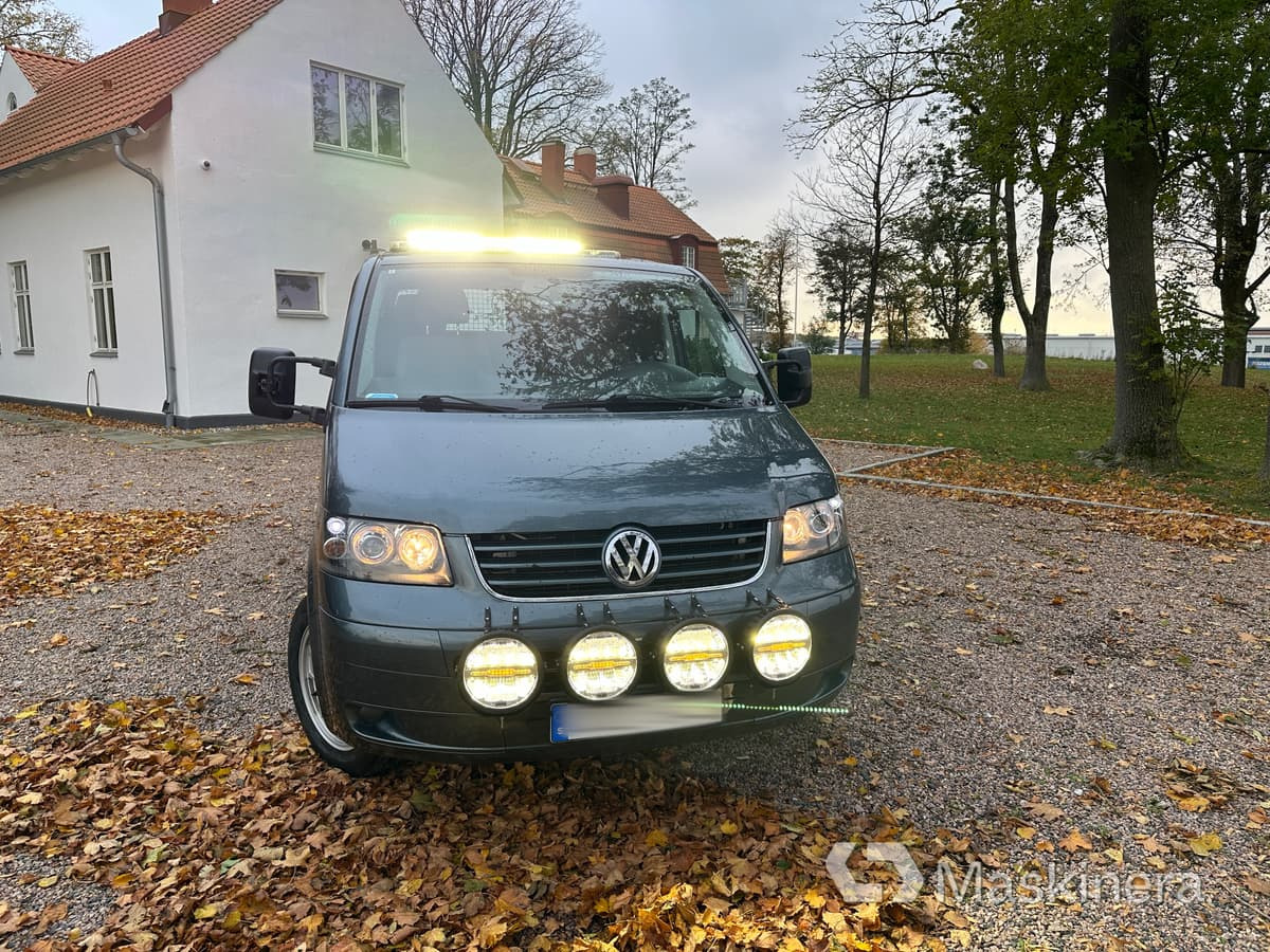 Flakbil Volkswagen Transporter dubbelhytt - Kleine bestelwagen: afbeelding 2 Flakbil Volkswagen Transporter dubbelhytt - Kleine bestelwagen: afbeelding 2