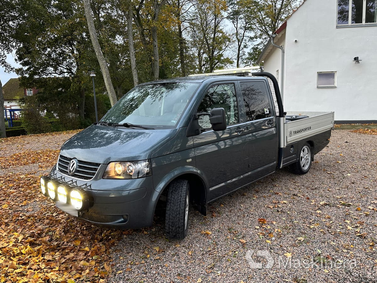 Flakbil Volkswagen Transporter dubbelhytt - Kleine bestelwagen: afbeelding 1 Flakbil Volkswagen Transporter dubbelhytt - Kleine bestelwagen: afbeelding 1