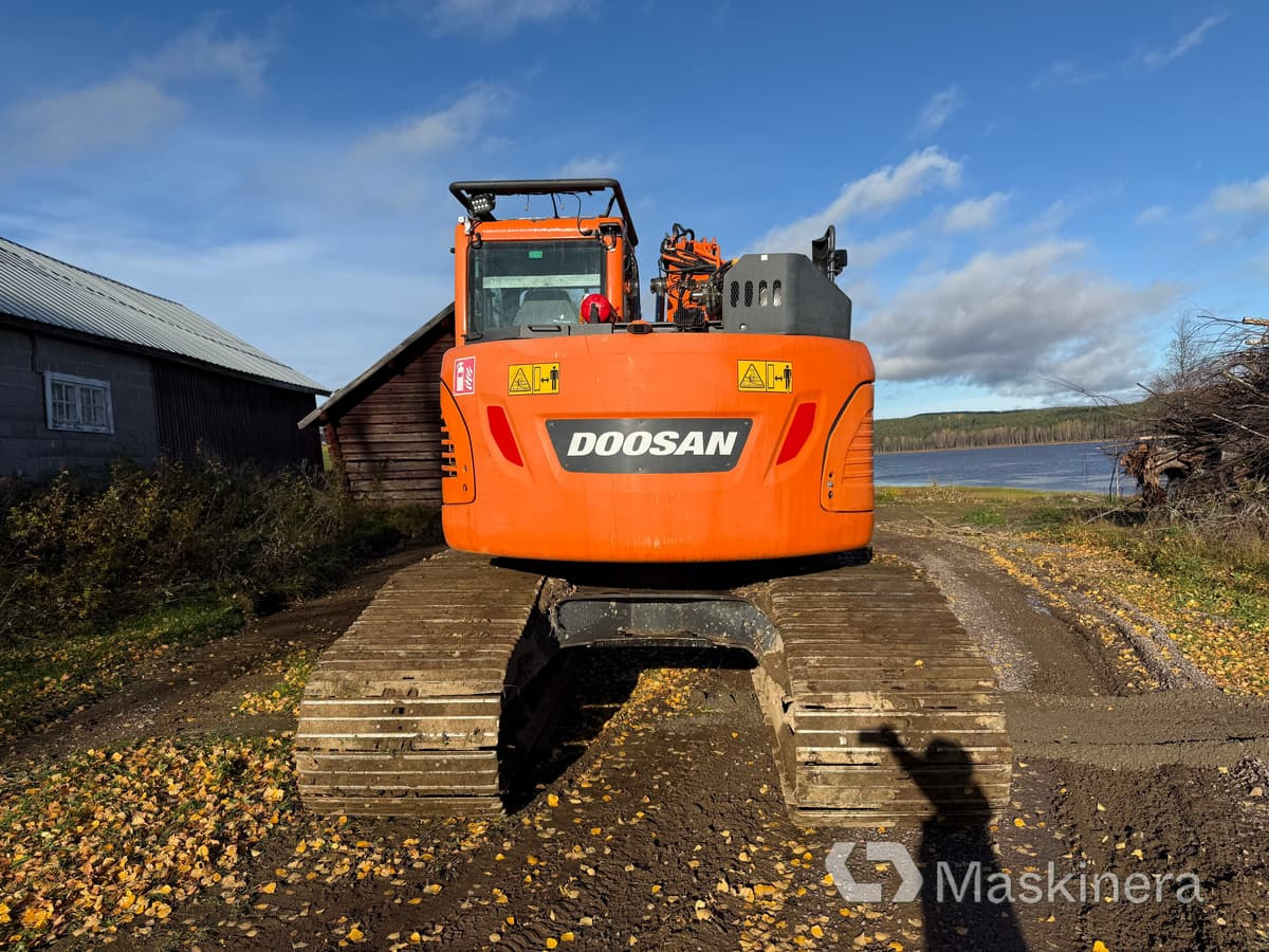 Grävmaskin Doosan DX140LCR-5 / Skördaraggregat 25RH - Rupsgraafmachine: afbeelding 4 Grävmaskin Doosan DX140LCR-5 / Skördaraggregat 25RH - Rupsgraafmachine: afbeelding 4
