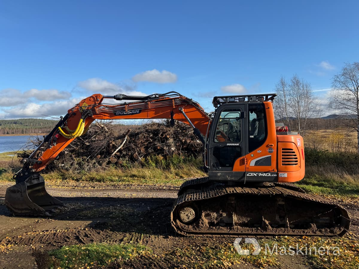 Grävmaskin Doosan DX140LCR-5 / Skördaraggregat 25RH - Rupsgraafmachine: afbeelding 2 Grävmaskin Doosan DX140LCR-5 / Skördaraggregat 25RH - Rupsgraafmachine: afbeelding 2