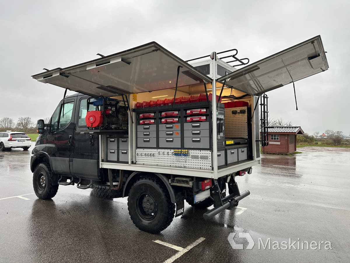 Iveco Daily 55-180 4x4 3.0 Arbetsbil Iveco Daily 4x4 3.0 - Gesloten bestelwagen: afbeelding 3 Iveco Daily 55-180 4x4 3.0 Arbetsbil Iveco Daily 4x4 3.0 - Gesloten bestelwagen: afbeelding 3