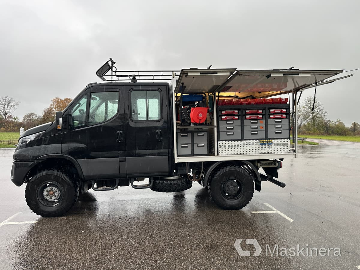 Iveco Daily 55-180 4x4 3.0 Arbetsbil Iveco Daily 4x4 3.0 - Gesloten bestelwagen: afbeelding 2 Iveco Daily 55-180 4x4 3.0 Arbetsbil Iveco Daily 4x4 3.0 - Gesloten bestelwagen: afbeelding 2