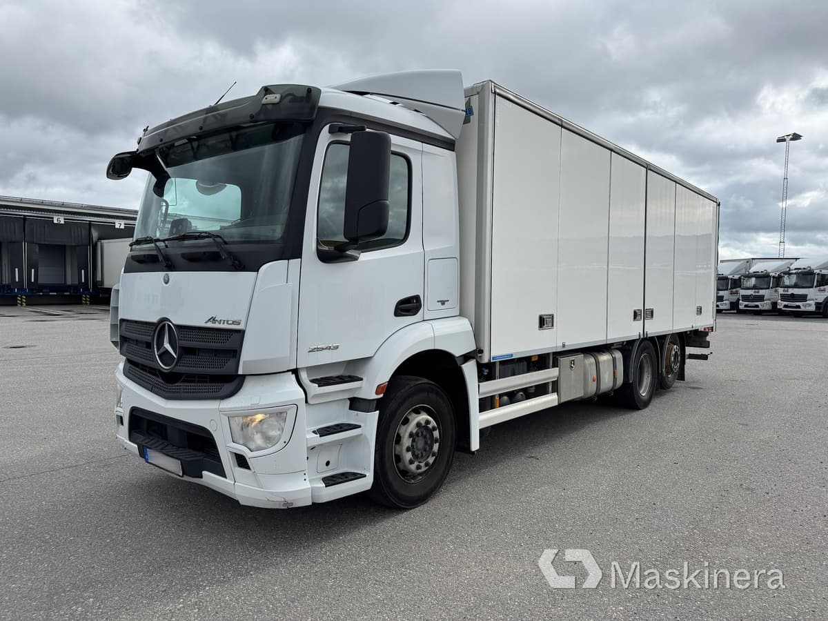 Kylbil Mercedes-Benz Antos - Koelwagen vrachtwagen: afbeelding 1 Kylbil Mercedes-Benz Antos - Koelwagen vrachtwagen: afbeelding 1