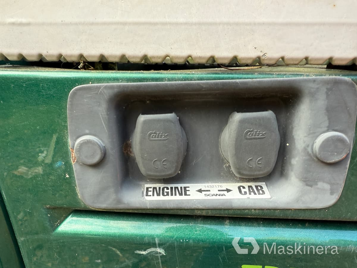 Haakarmsysteem vrachtwagen Lastväxlare Scania R420 6X4 Tridem med maskinflak och grusflak: afbeelding 25