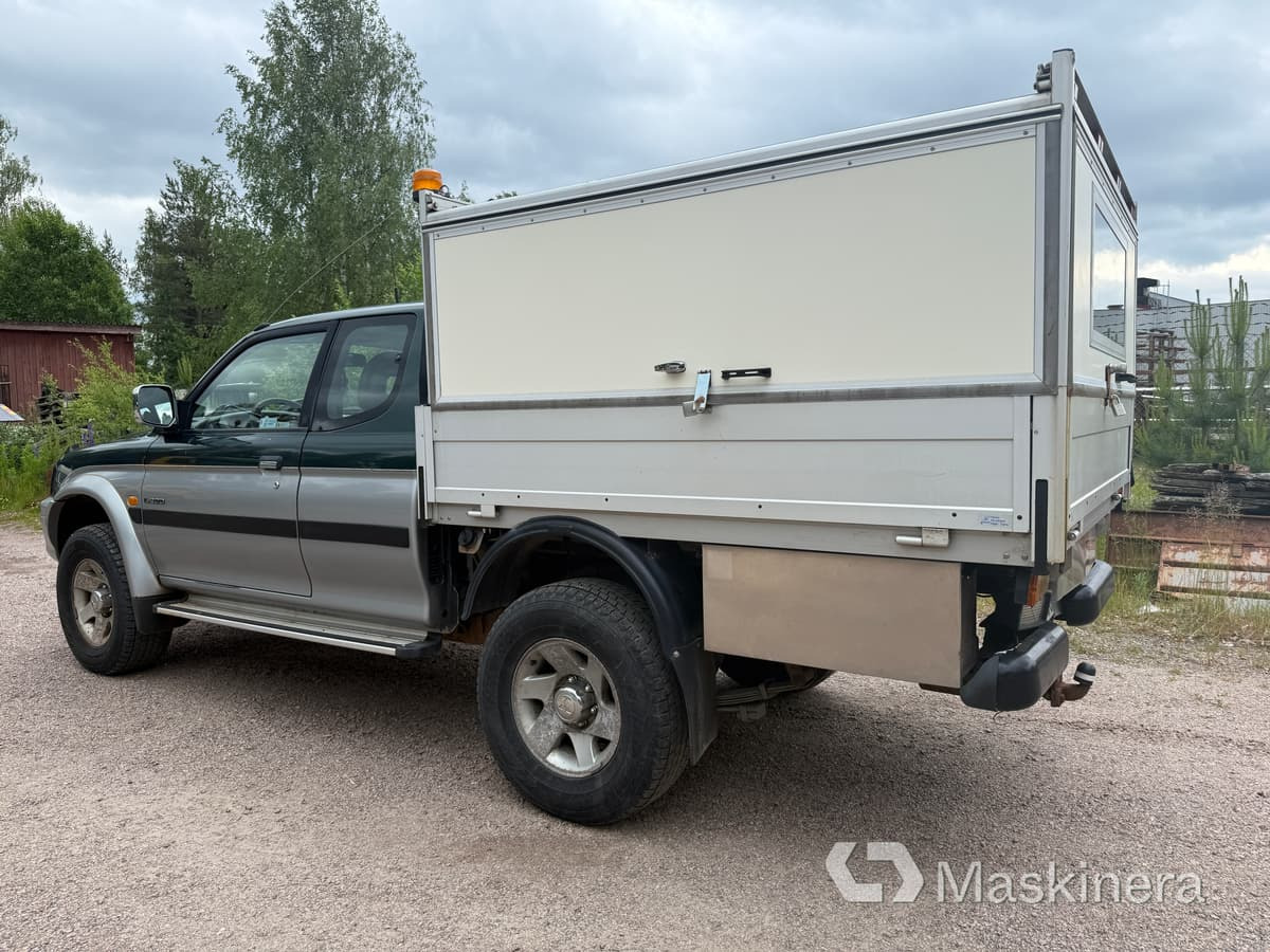 Pickup med skåp Mitsubishi L200 Club Cab 2.5 4x4 - Kleine bestelwagen: afbeelding 3 Pickup med skåp Mitsubishi L200 Club Cab 2.5 4x4 - Kleine bestelwagen: afbeelding 3