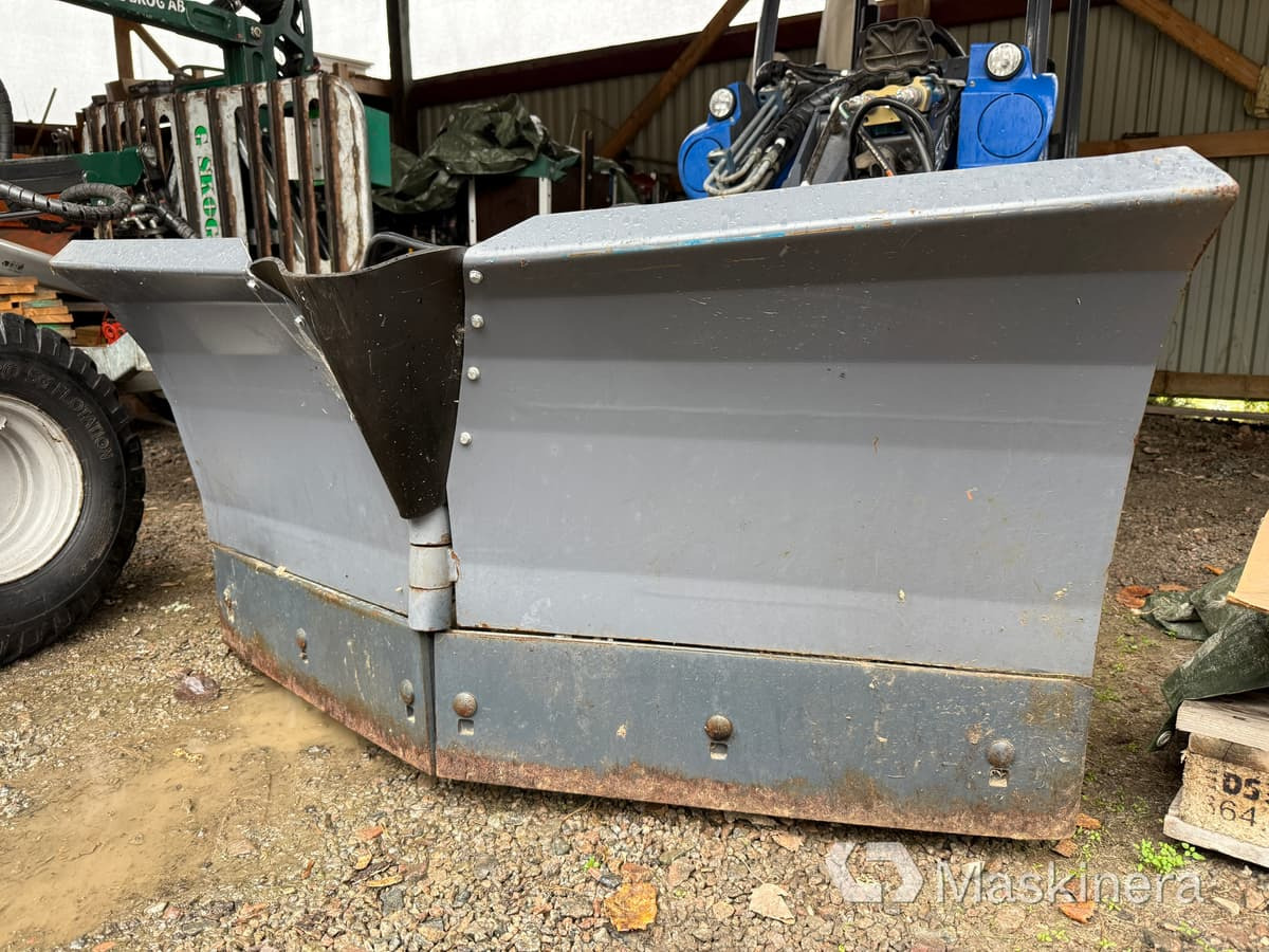 Siringe T1500 Vikplog Siringe 1,5m Avantfäste - Sneeuwschuif: afbeelding 2 Siringe T1500 Vikplog Siringe 1,5m Avantfäste - Sneeuwschuif: afbeelding 2