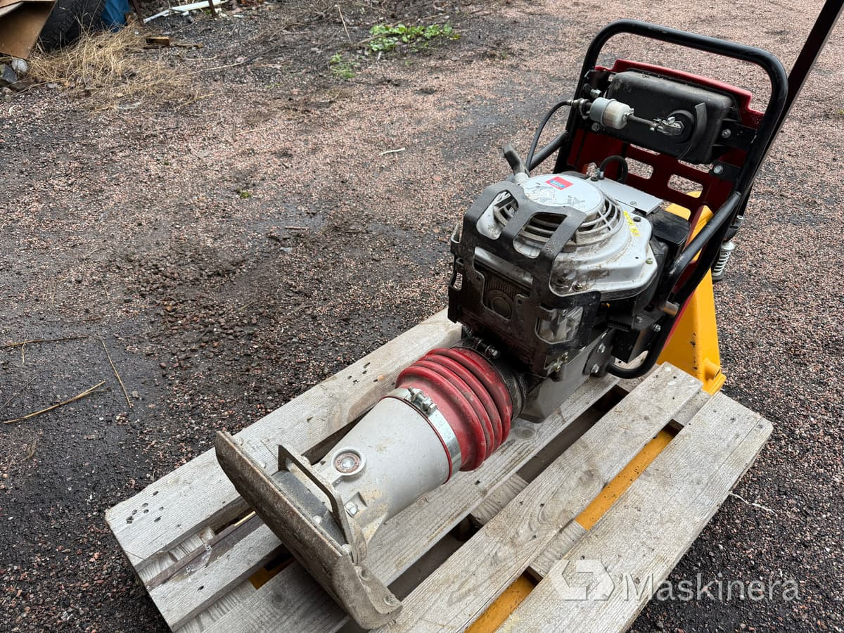 Stamp Swepac T84 - Trilplaat: afbeelding 2 Stamp Swepac T84 - Trilplaat: afbeelding 2