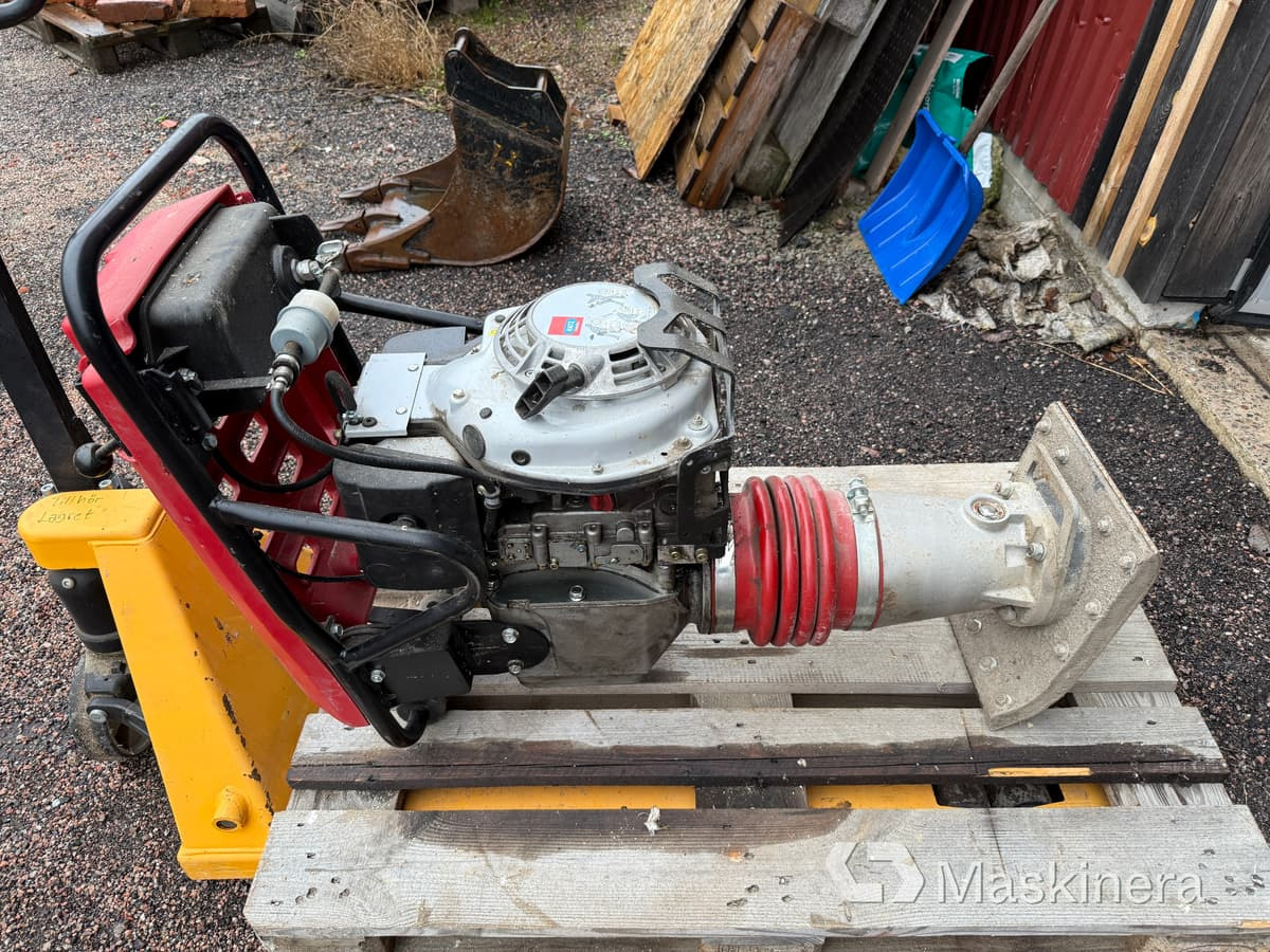 Stamp Swepac T84 - Trilplaat: afbeelding 5 Stamp Swepac T84 - Trilplaat: afbeelding 5