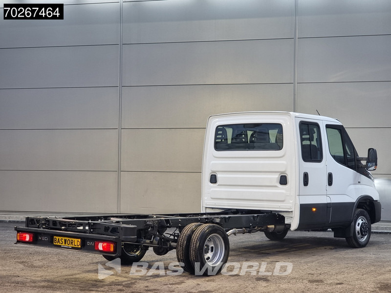 Iveco Daily 35C18 3.0L Dubbel Cabine Chassis 410WB 2025 model LED Navi Camera Airco Cruise Fahrgestell Airco Dubbel cabine Cruise control - Bedrijfswagen: afbeelding 5 Iveco Daily 35C18 3.0L Dubbel Cabine Chassis 410WB 2025 model LED Navi Camera Airco Cruise Fahrgestell Airco Dubbel cabine Cruise control - Bedrijfswagen: afbeelding 5