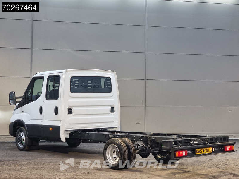 Iveco Daily 35C18 3.0L Dubbel Cabine Chassis 410WB 2025 model LED Navi Camera Airco Cruise Fahrgestell Airco Dubbel cabine Cruise control - Bedrijfswagen: afbeelding 2 Iveco Daily 35C18 3.0L Dubbel Cabine Chassis 410WB 2025 model LED Navi Camera Airco Cruise Fahrgestell Airco Dubbel cabine Cruise control - Bedrijfswagen: afbeelding 2