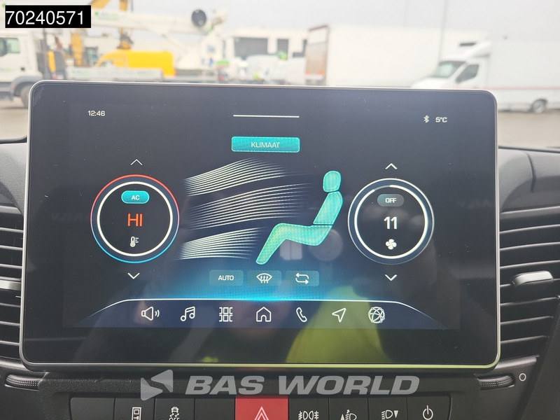 Nieuw Gesloten bestelwagen Iveco Daily 35C18 3.0L Automaat L3H2 180PK Dubbellucht 3,5t Trekgewicht ACC Navi Camera Parkeersensoren 16m3 Euro6 L4H2 16m3 Airco: afbeelding 16 Nieuw Gesloten bestelwagen Iveco Daily 35C18 3.0L Automaat L3H2 180PK Dubbellucht 3,5t Trekgewicht ACC Navi Camera Parkeersensoren 16m3 Euro6 L4H2 16m3 Airco: afbeelding 16