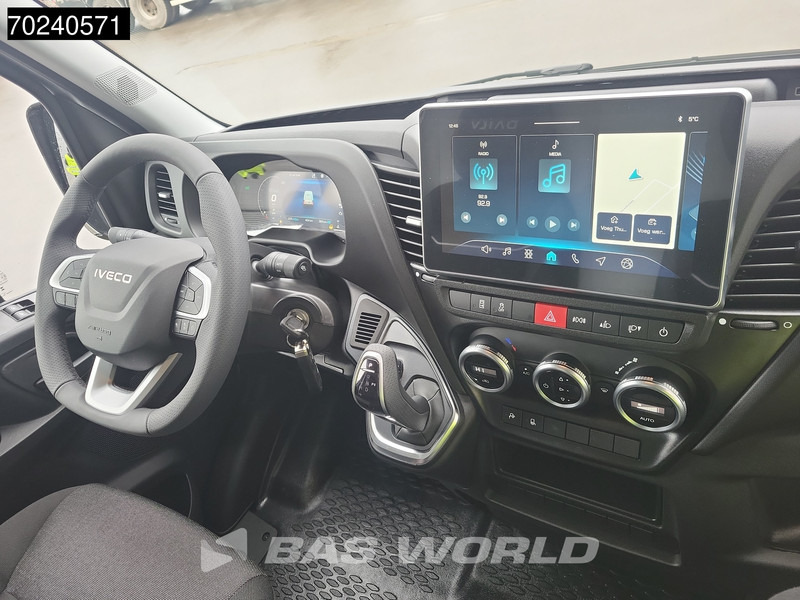 Nieuw Gesloten bestelwagen Iveco Daily 35C18 3.0L Automaat L3H2 180PK Dubbellucht 3,5t Trekgewicht ACC Navi Camera Parkeersensoren 16m3 Euro6 L4H2 16m3 Airco: afbeelding 7 Nieuw Gesloten bestelwagen Iveco Daily 35C18 3.0L Automaat L3H2 180PK Dubbellucht 3,5t Trekgewicht ACC Navi Camera Parkeersensoren 16m3 Euro6 L4H2 16m3 Airco: afbeelding 7