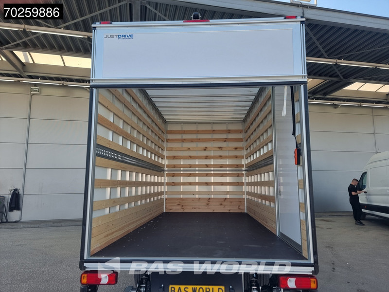 Iveco Daily 35C18 3.0L Automaat Luchtvering Laadklep Zijdeur Dubbellucht Bakwagen 180PK LED Airco Cruise Camera Lat om Lat D'Hollandia Euro6 - Bestelwagen gesloten laadbak: afbeelding 5 Iveco Daily 35C18 3.0L Automaat Luchtvering Laadklep Zijdeur Dubbellucht Bakwagen 180PK LED Airco Cruise Camera Lat om Lat D'Hollandia Euro6 - Bestelwagen gesloten laadbak: afbeelding 5