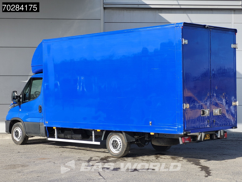Iveco Daily 35S14 Automaat Bakwagen Achterdeuren 488cm lang! Airco Cruise Euro6 Meubelbak Koffer 23m3 Airco Cruise control - Bestelwagen gesloten laadbak: afbeelding 2 Iveco Daily 35S14 Automaat Bakwagen Achterdeuren 488cm lang! Airco Cruise Euro6 Meubelbak Koffer 23m3 Airco Cruise control - Bestelwagen gesloten laadbak: afbeelding 2