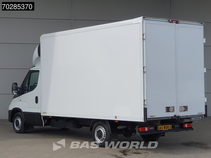 Iveco Daily 35S16 Automaat Bakwagen 160PK Airco Camera Euro6 Meubelbak Koffer 21m3 Airco - Bestelwagen gesloten laadbak: afbeelding 2 Iveco Daily 35S16 Automaat Bakwagen 160PK Airco Camera Euro6 Meubelbak Koffer 21m3 Airco - Bestelwagen gesloten laadbak: afbeelding 2