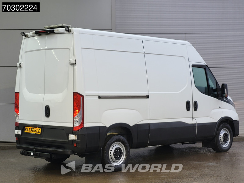 Iveco Daily 35S16 Automaat L2H2 3,5t Trekhaak ACC Navi Airco Camera Werkplaatsinrichting Euro6 L2 Airco Trekhaak - Gesloten bestelwagen: afbeelding 5 Iveco Daily 35S16 Automaat L2H2 3,5t Trekhaak ACC Navi Airco Camera Werkplaatsinrichting Euro6 L2 Airco Trekhaak - Gesloten bestelwagen: afbeelding 5