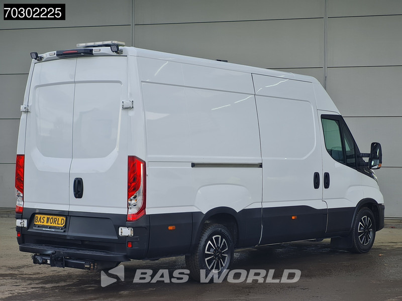 Iveco Daily 35S16 Automaat L2H2 3,5t Trekhaak LED ACC Navi Airco Camera Standkachel Euro6 L2 Airco Trekhaak - Gesloten bestelwagen: afbeelding 5 Iveco Daily 35S16 Automaat L2H2 3,5t Trekhaak LED ACC Navi Airco Camera Standkachel Euro6 L2 Airco Trekhaak - Gesloten bestelwagen: afbeelding 5