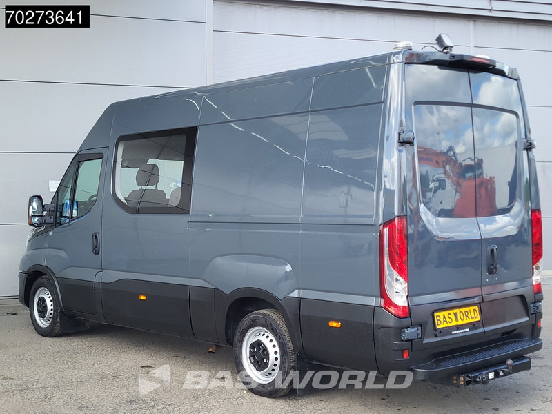 Iveco Daily 35S16 Dubbel Cabine Automaat 3,5t Trekhaak Werkplaatsinrichting LED Airco Cruise Camera Parkeersensoren DC Doka Mixto 8m3 Airco - Gesloten bestelwagen: afbeelding 2 Iveco Daily 35S16 Dubbel Cabine Automaat 3,5t Trekhaak Werkplaatsinrichting LED Airco Cruise Camera Parkeersensoren DC Doka Mixto 8m3 Airco - Gesloten bestelwagen: afbeelding 2
