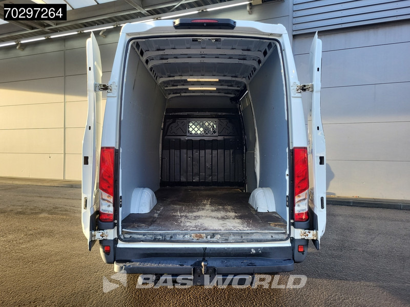 Iveco Daily 35S18 3.0L Automaat 3,5t Trekhaak 180PK L2H2 Airco Cruise Camera Euro6 L2 Airco Trekhaak Cruise control - Gesloten bestelwagen: afbeelding 3 Iveco Daily 35S18 3.0L Automaat 3,5t Trekhaak 180PK L2H2 Airco Cruise Camera Euro6 L2 Airco Trekhaak Cruise control - Gesloten bestelwagen: afbeelding 3